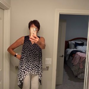 Hi low scarf style flowy Neiman Marcis sleeveless top. Size xs